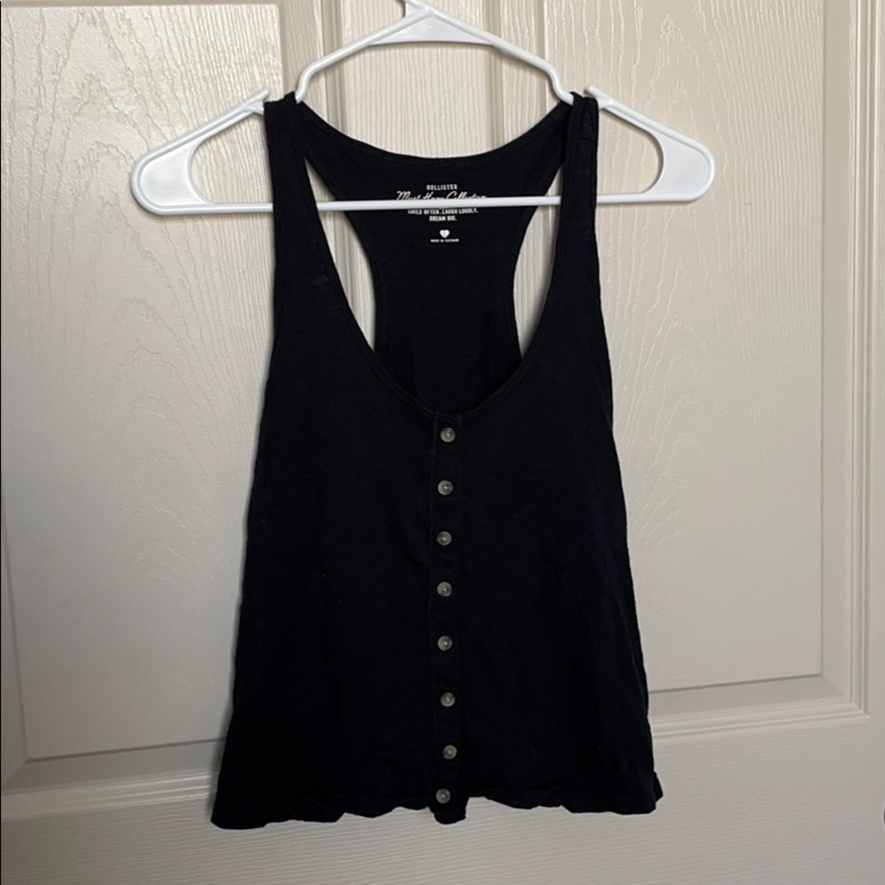 Hollister Tank